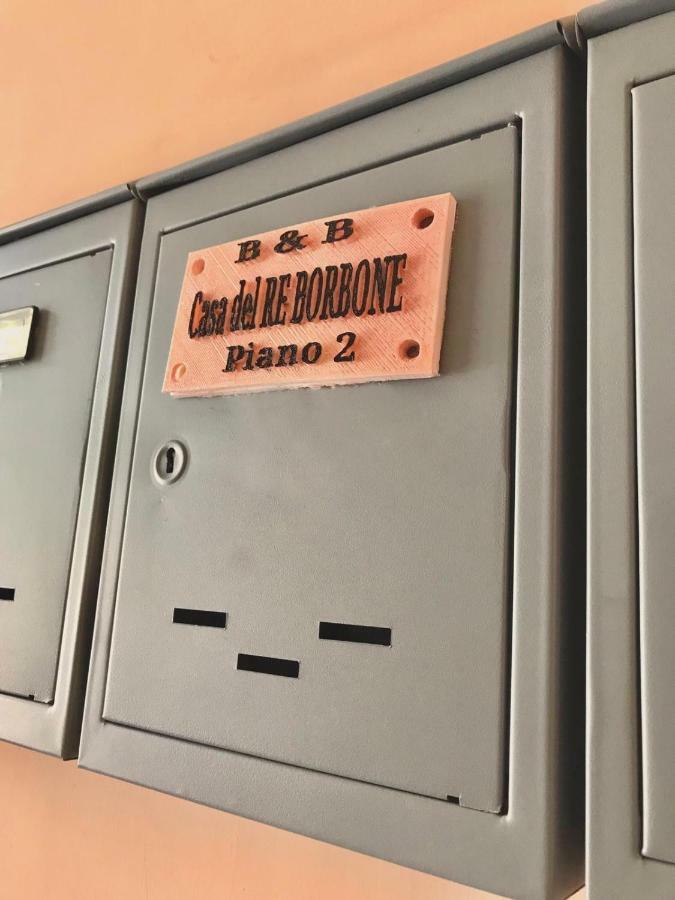 La Casa Del Re Borbone Apartment Napoli Bagian luar foto